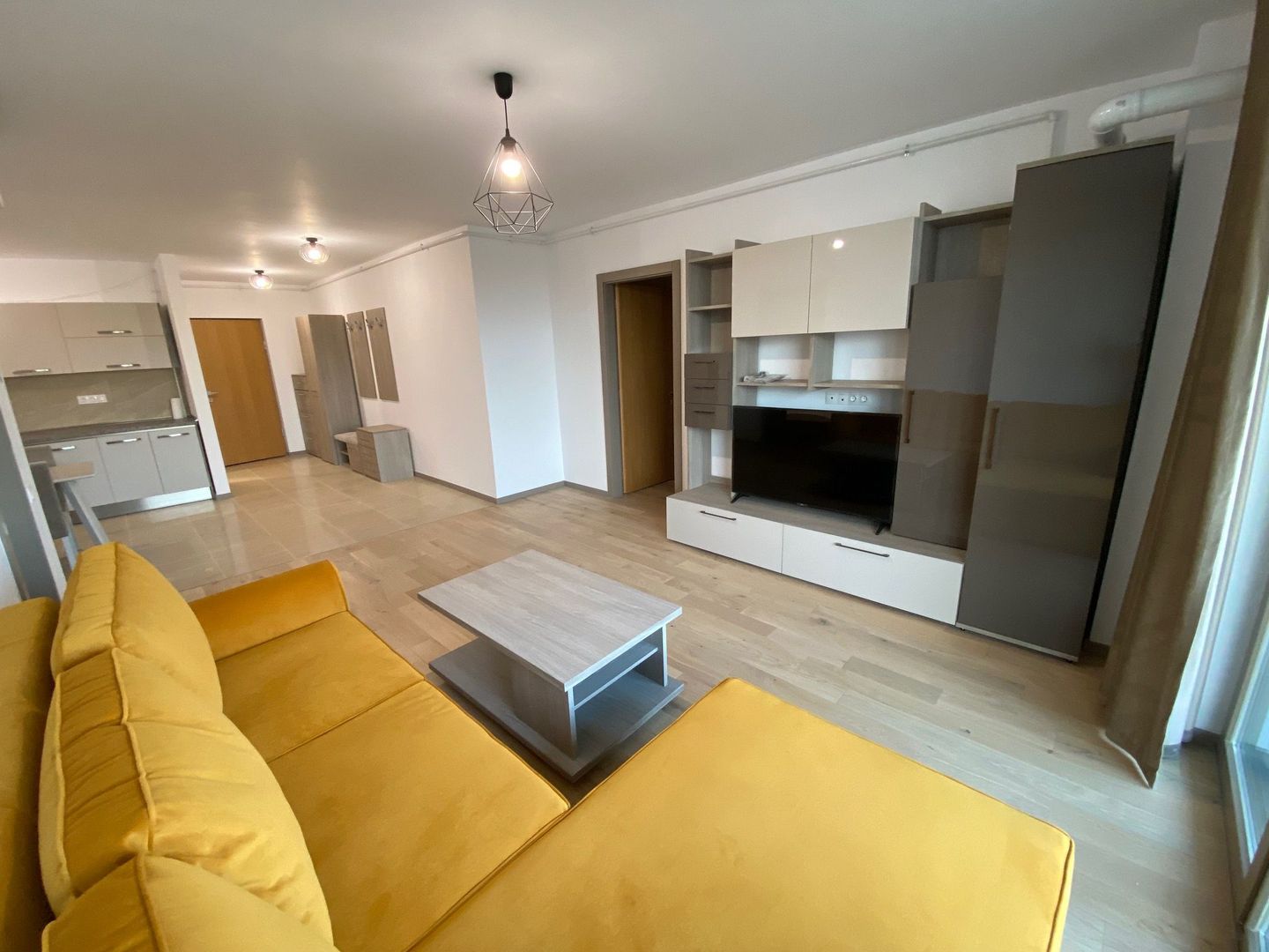 Apartament bloc nou 3 camere - parcare subterana - Poză 16