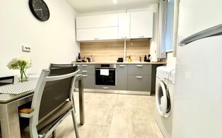 2 camere central vis-a-vis de Posta Mare - Poză 11