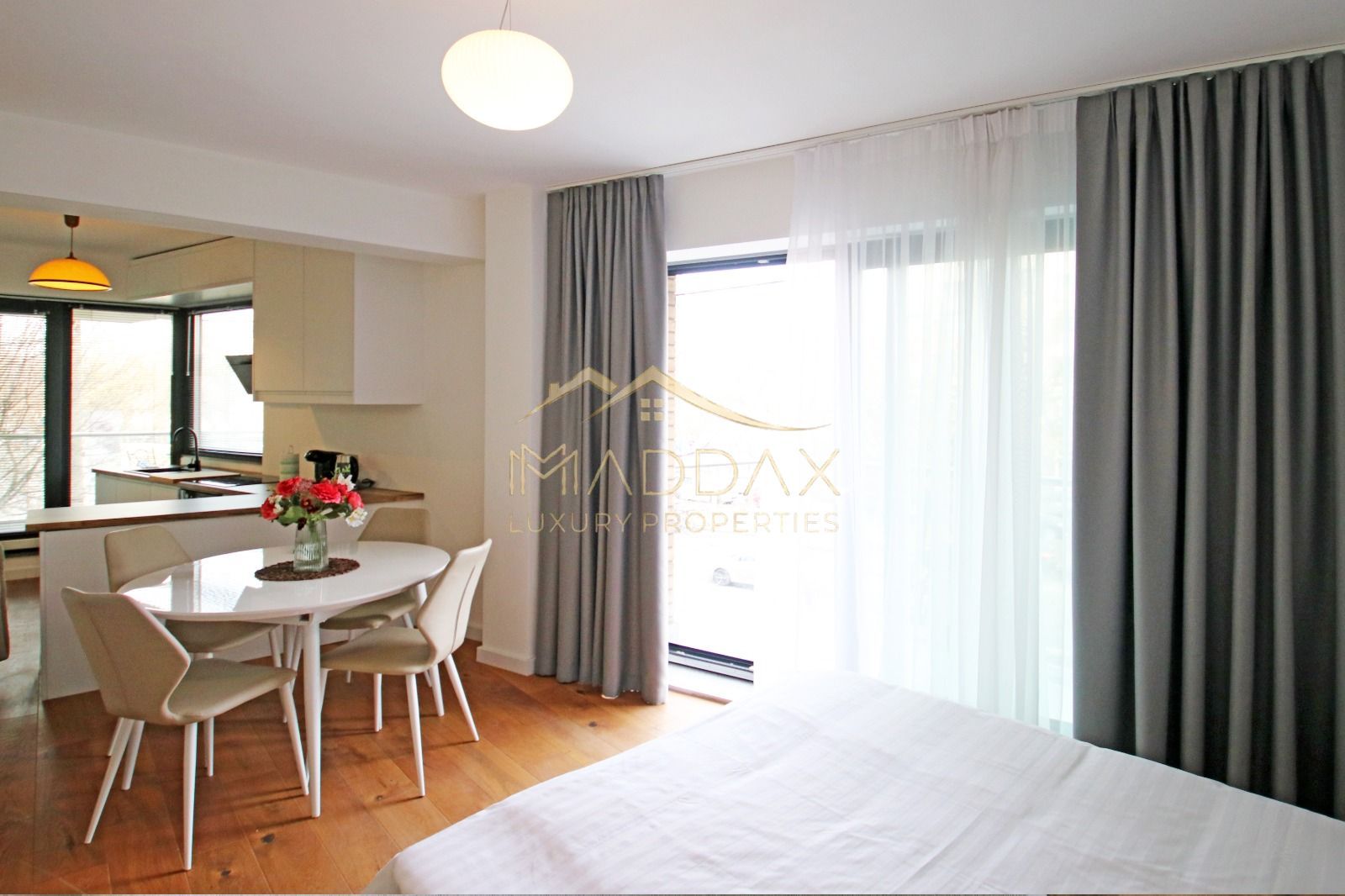 Studio de Lux *52mp * / Aviației-Herastrau - Poză 18