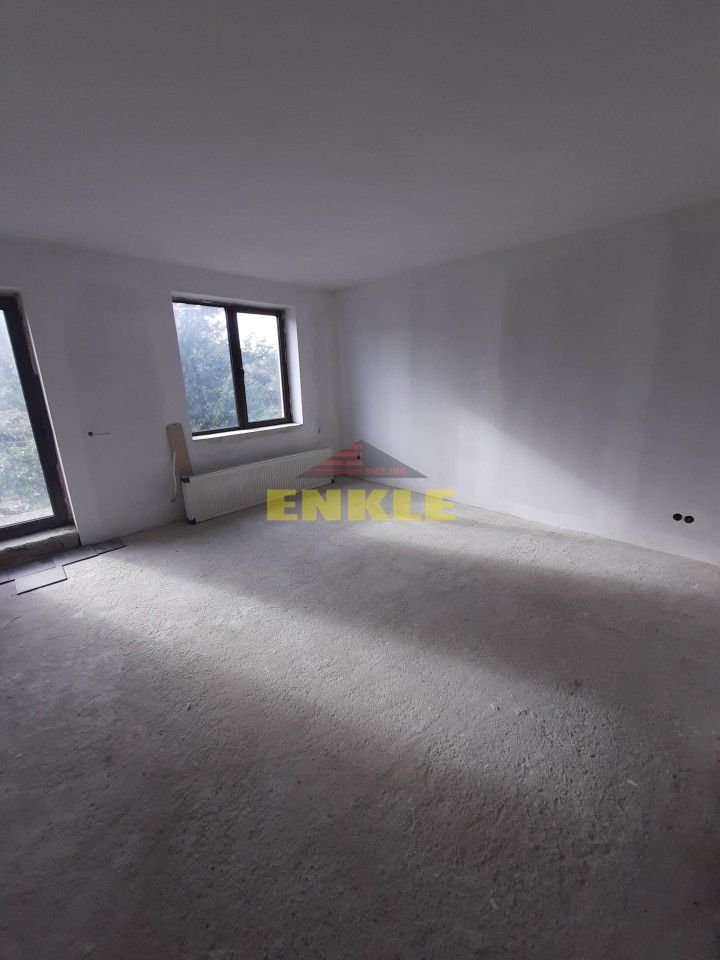 Constructie D+P+E+Pod mansardabil, zona Bd.Mihai Eminescu , 270000 euro neg - Poză 2