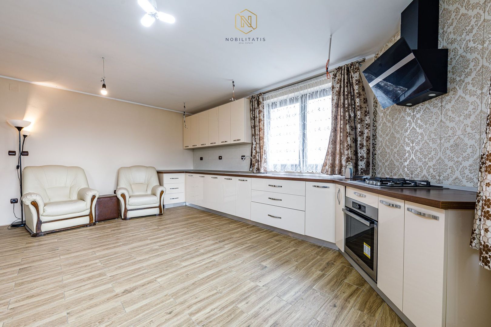 Casa Individuala 176mp | 4 Dormitoare&Garaj | Parter Finalizat&Mobilat - Poză 21