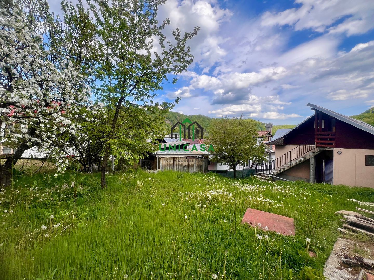 Casă de vânzare în Băile Olănești – zonă centrală - Poză 15