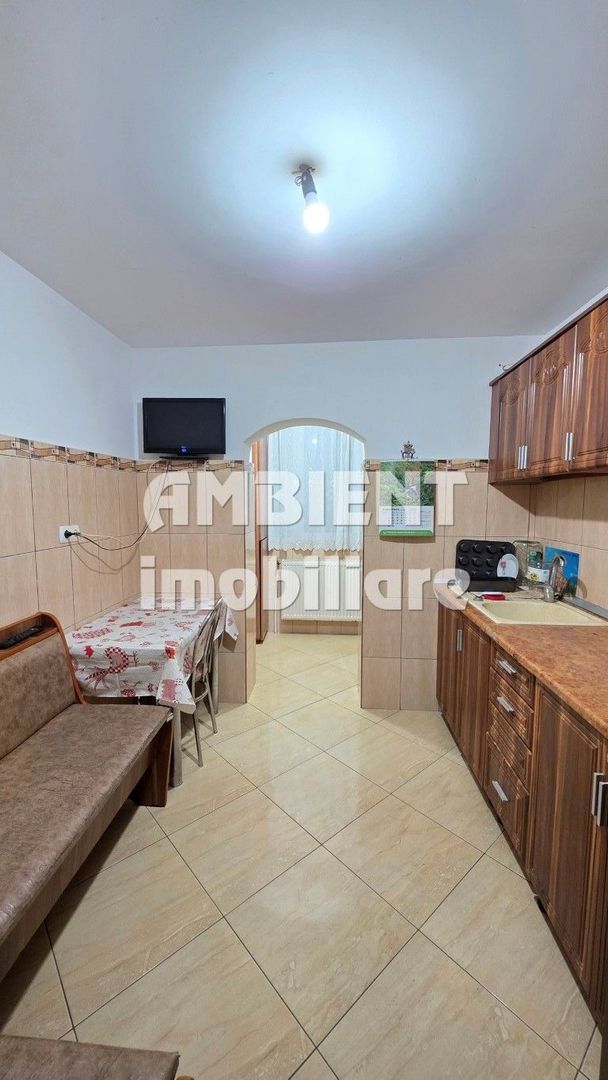 Apartament 3 camere, etaj 1, mobilat și utilat, zona GARĂ; - Poză 4