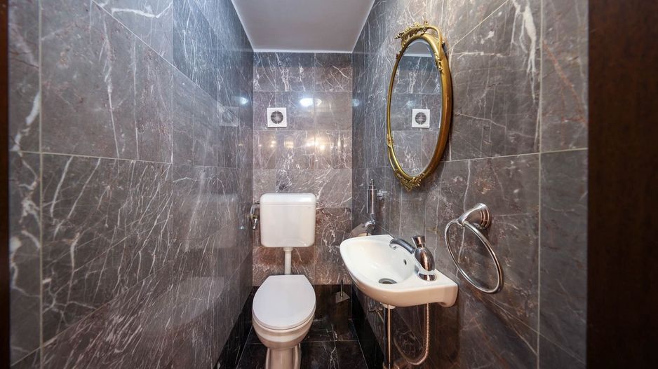 Casă deosebită de vânzare în centrul Brașovului - Poză 46