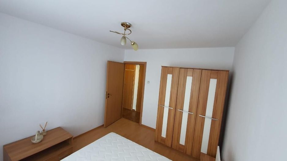 Apartament cu trei camere, Piata Sudului, 175.000€ negociabil - Poză 3