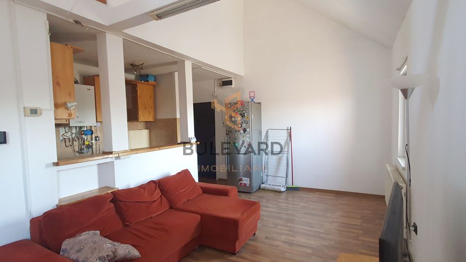 Apartament cu 2 camere, zona Hotel Royal! - Poză 3