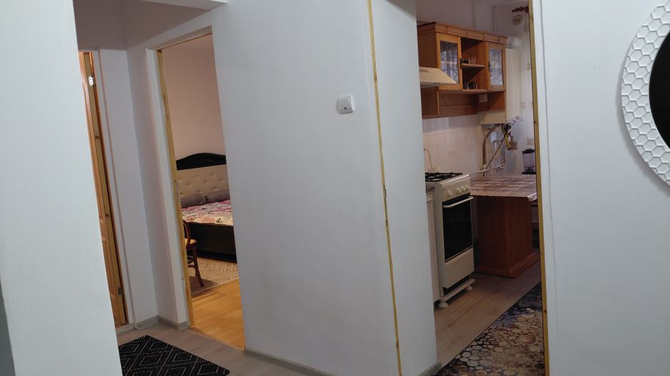 De inch iriat apartament 2 cam dec – Zona Baia Comunală, parter - Poză 16