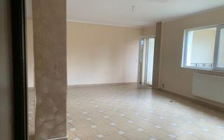 Duplex premium în vatra veche a localității Moșnița Veche - Poză 4