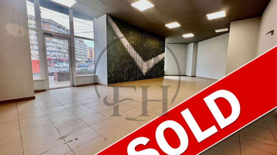 Spațiu comercial cu 3 camere de închiriat în Trocadero, Constanta - Poză 1