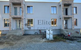 Casa pe deal de vanzare cu 5 camere - Poză 2