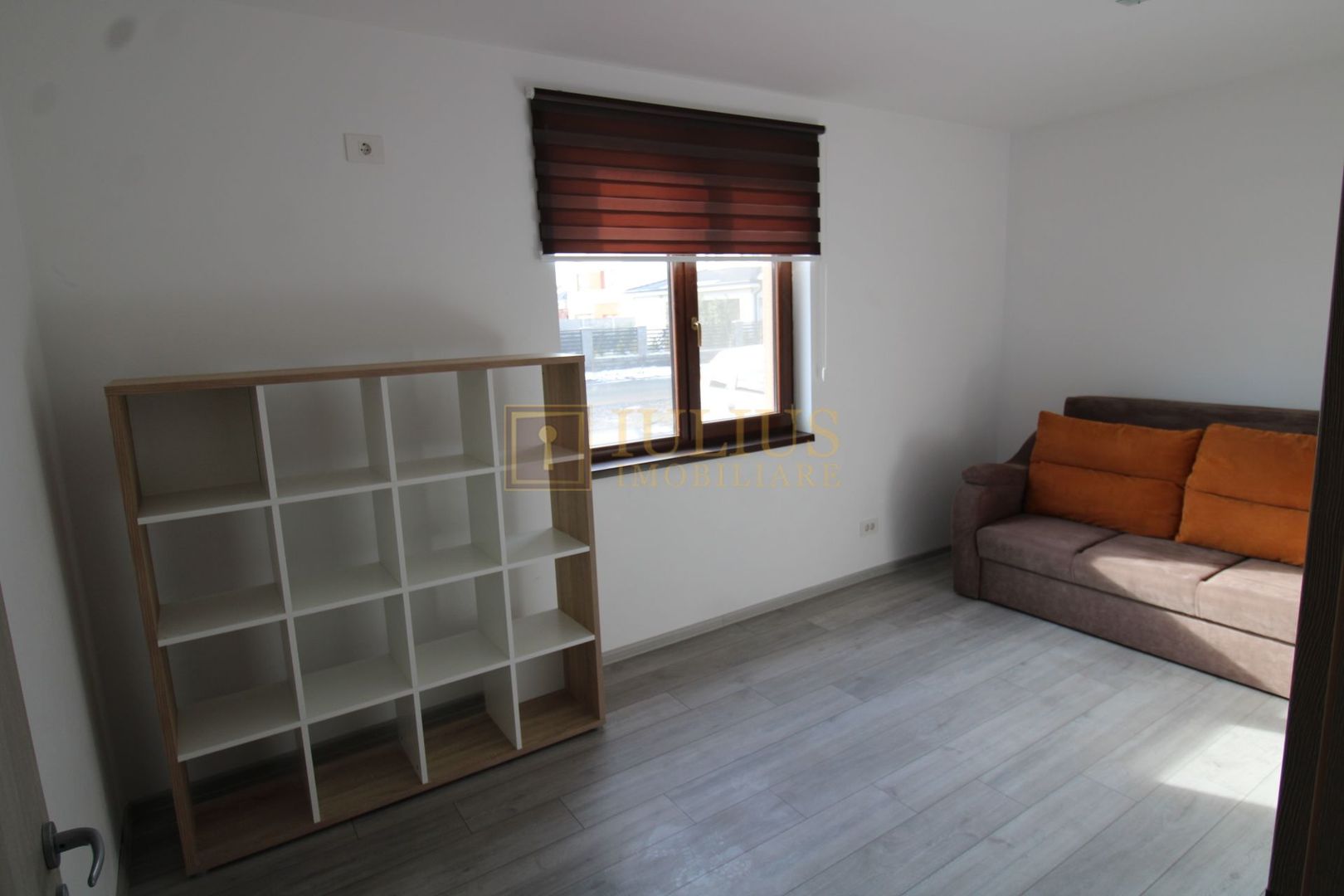 3 camere, 2 bai, la 10 minute de Spitalul judetean, centrala proprie - Poză 9