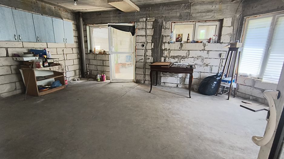 Casa P+M Com Vidra - Poză 8