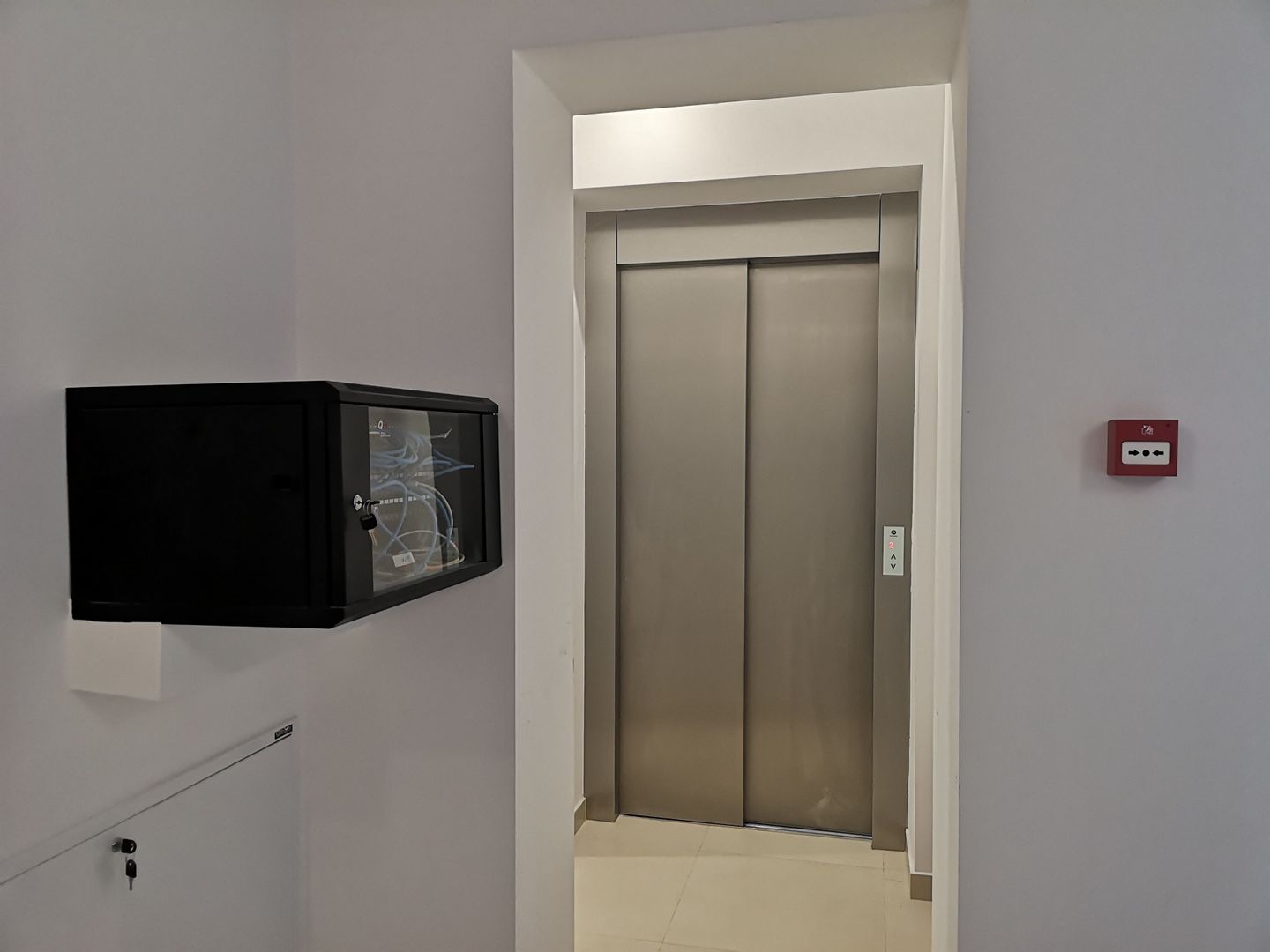 Zero comision, 33mp birou de mici dimensiuni, Victoriei, 8' metrou - Poză 7