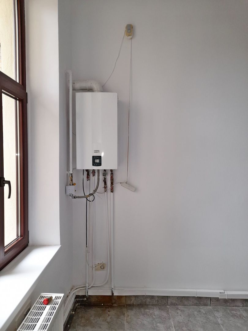 De inchiriat spatiu de birou situat pe strada Iosif Vulcan, Oradea - Poză 4