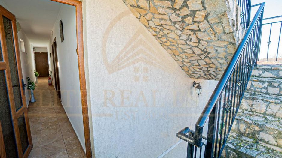 Vila turistică complet funcțională! - Poză 10