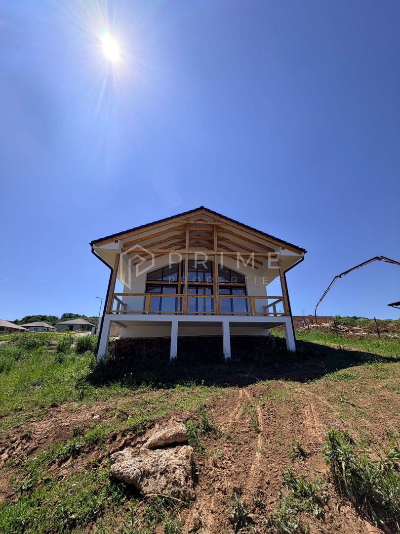Vilă chalet modern cu perete panoramic de sticlă - Livezeni, Mureș - Poză 16