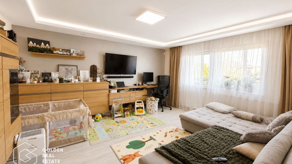 Apartament  3 camere, 72 mp utili, recent renovat, Rusu-Șirianu - Poză 1
