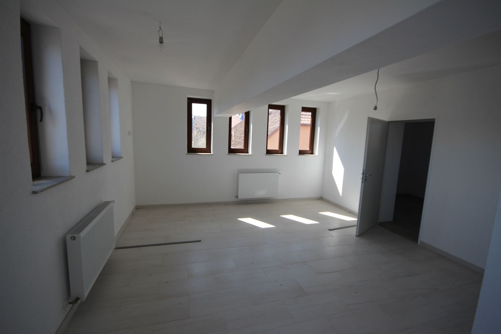 Spațiu de birouri/comercial de închiriat- PERIAM - Poză 7