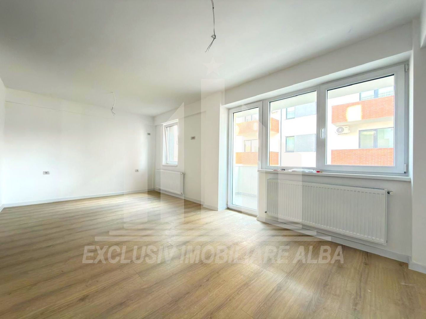 Garsoniera prima inchiriere | 31 mp | Etaj 1 | Bloc Nou | Alba-Micesti - Poză 1