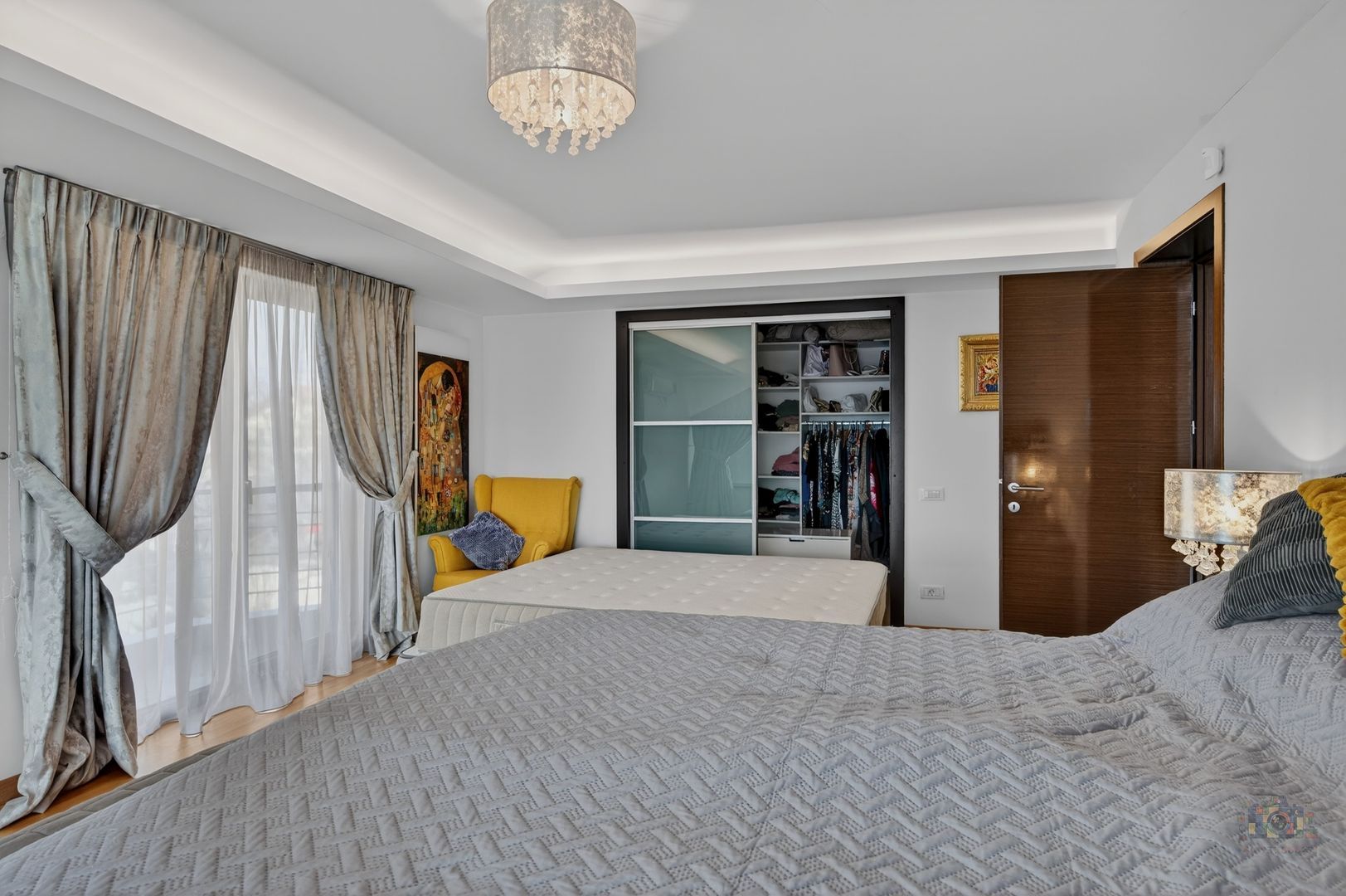 Vila cu design spectaculos, tehnologie smart & lifestyle complet - Poză 44