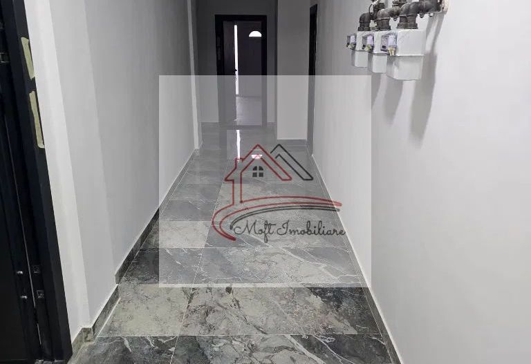 CASA P+3 cu spatiu comercial parter - Poză 2