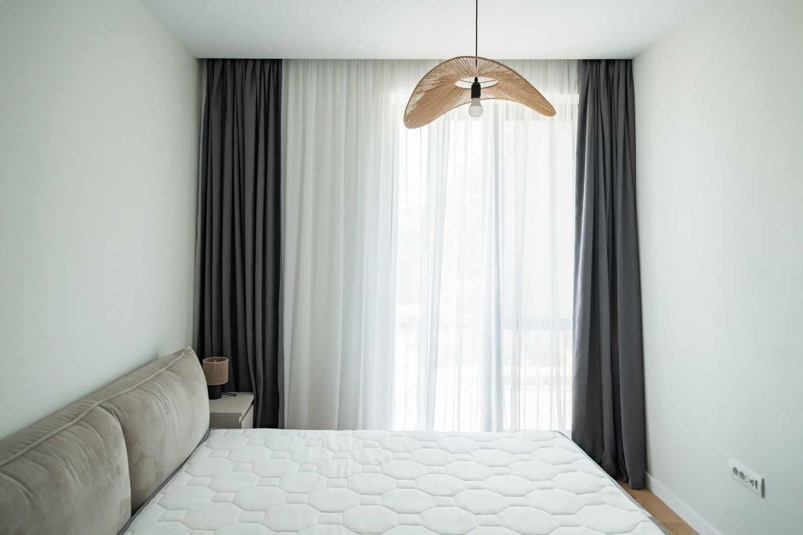 Apartament cu 2 camere mobilat in Amber Forest - Poză 3