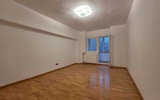 Apart 3 camere birouri stradal Bulevardul Unirii colt Nerva Traian - Poză 14