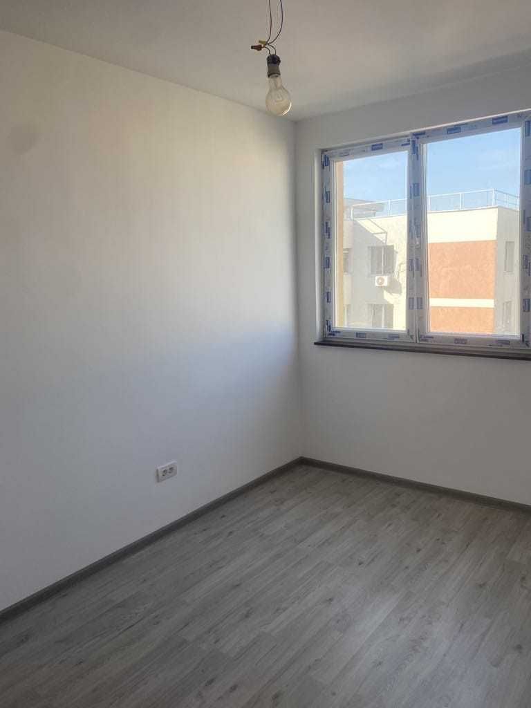 apartament 3 camere, RENOVAT 100 %, totul nou - Poză 3
