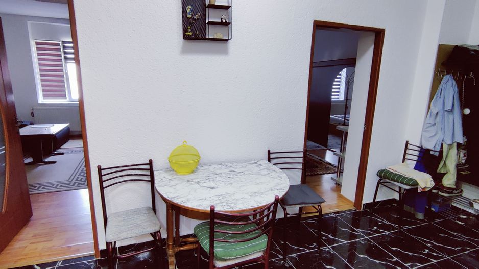 CASA 65 MP LA CURTE COMUNA CU TEREN 650 MP ZONA FRATELLI - Poză 8