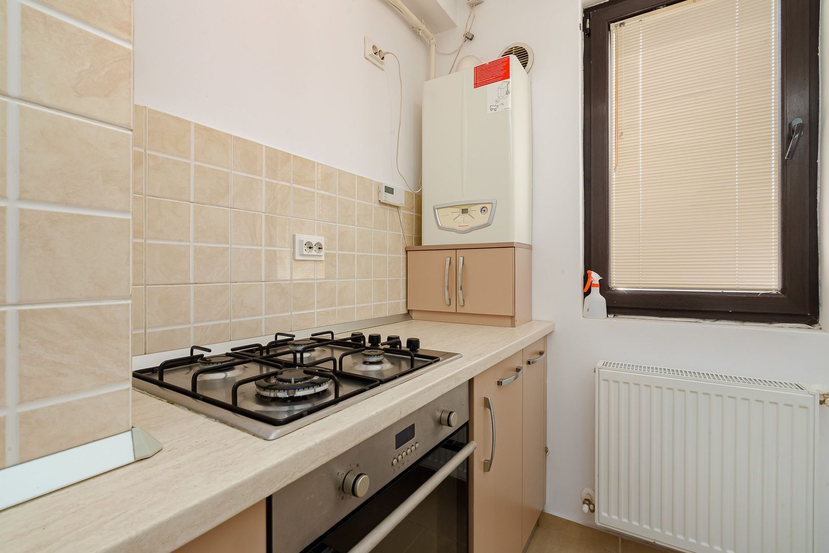 Garsoniera de inchiriat, zona Piata Alba Iulia - Arogant - planul doi - Poză 10