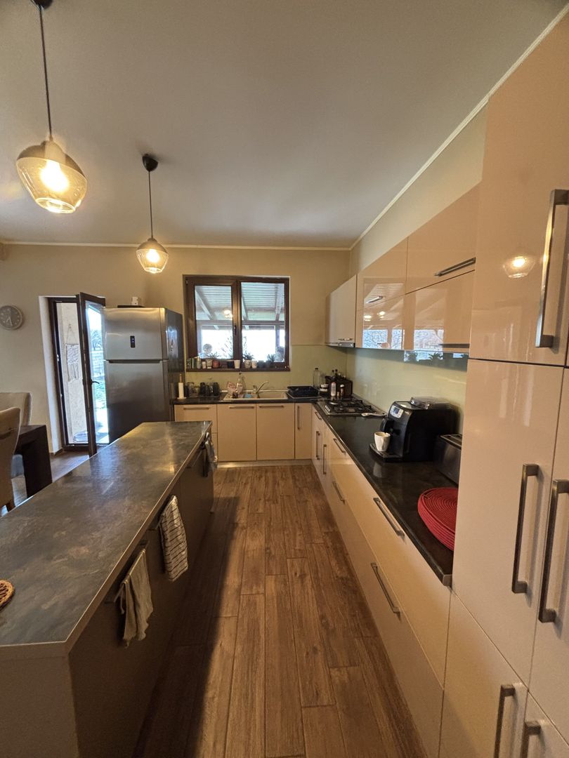 Duplex despărțit prin camera tehnica, zona Pădure Dumbravita - Poză 13