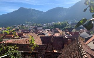 Apartament la casă, cu 3 camere mobilat/ utilat, 2 bai - zona Schei - Poză 17