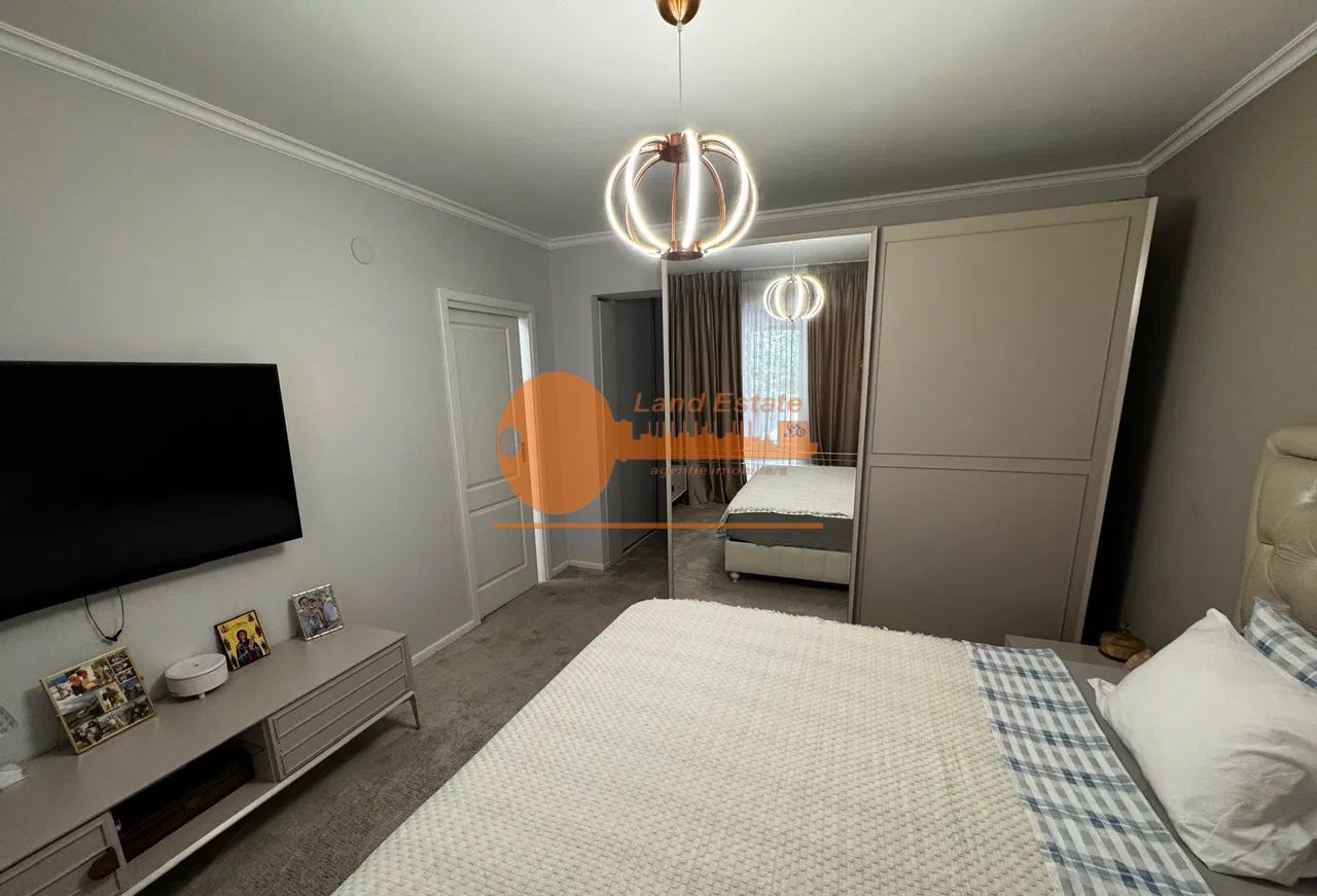 3 camere Tei bloc 2008 - 111 mp ( Loc parcare ) - Poză 2