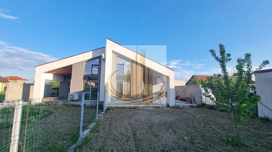 Grand Mobilis vă propune spre vânzare un duplex modern, situat în Ghir - Poză 1
