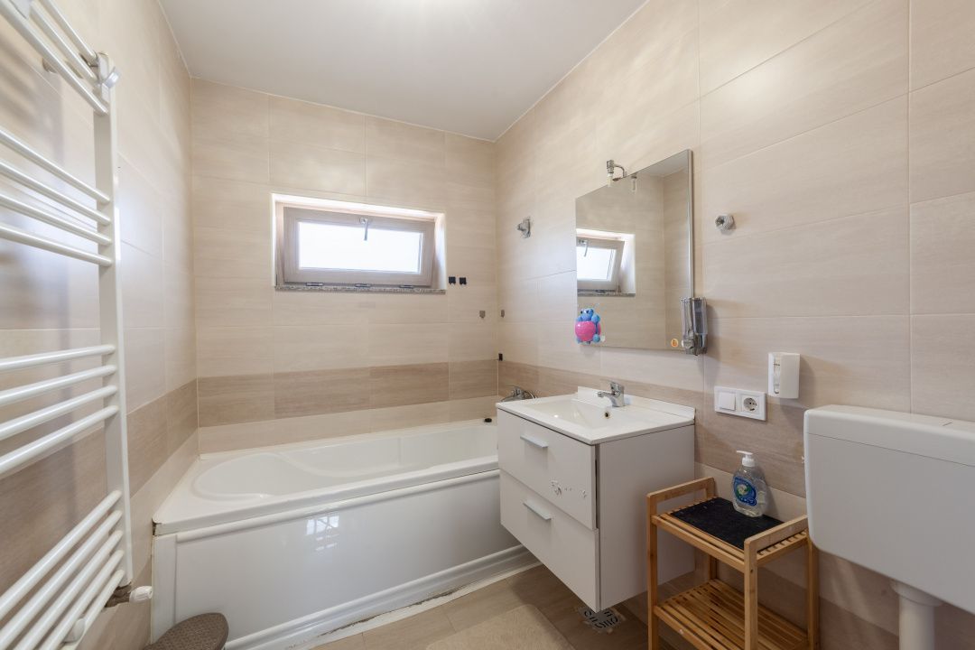 Renunta la Apartament- Descopera Avantajele unei Case Duplex in Mosoaia! - Poză 10