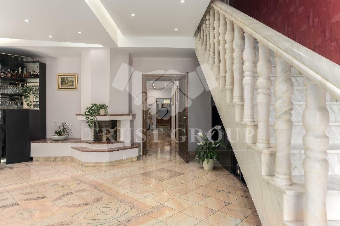 Casa 5 camere | Parcul Circului | Curte libera 300mp - Poză 9