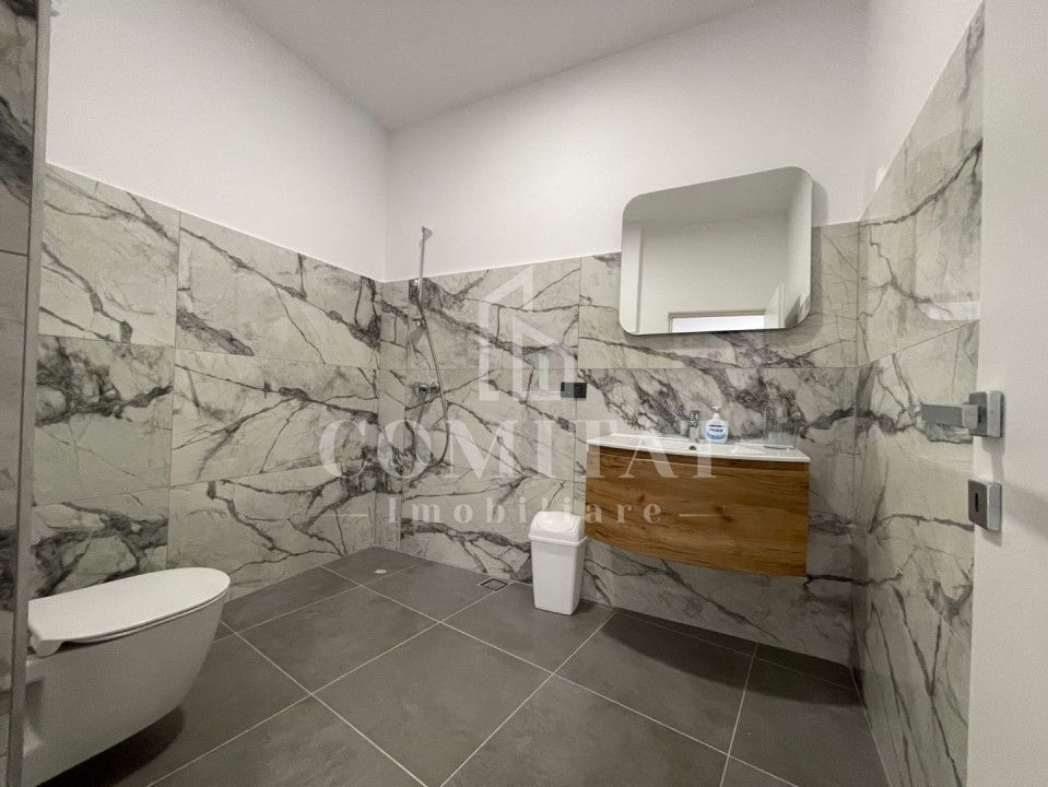 Clădire cu parcări ultracentral Cluj ideală clinică sau sediu - Poză 13