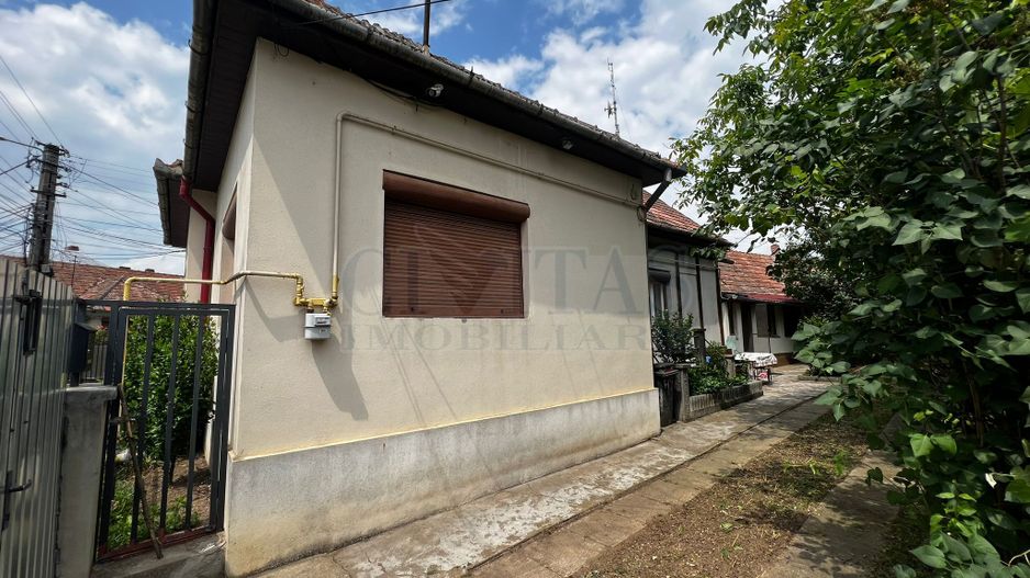 Casa de vanzare in Gilau, teren de 840 mp, zona buna - Poză 2