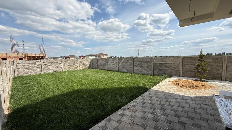 Duplex finalizat despartit prin camera tehnica. 3 dormitoare. 2 balcoane. - Poză 19