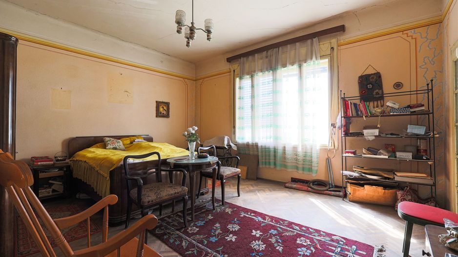 Proprietate REZERVATĂ! Casă din centru în Arad. - Poză 2