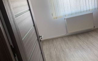 OCAZIE. Vanzare apartament cu 4 camere, central in Apahida. - Poză 3