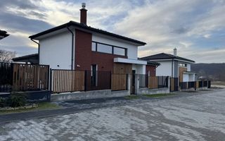 Casă Premium în Șelimbăr - Poză 2