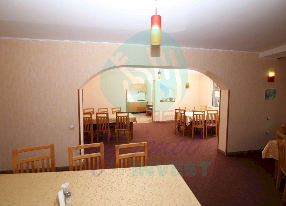 Vila cu 24 de camere cu priveliste superba ideal investitie in PREDEAL - Poză 39