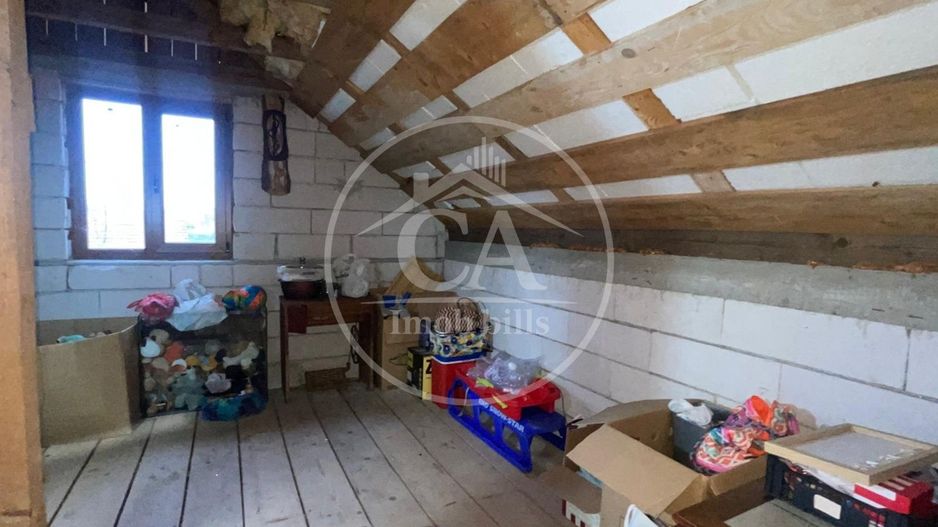 Casa de vânzare cu 7 camere in zona Nufarul, Oradea - Poză 24
