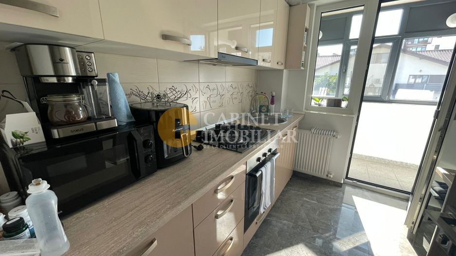 Visan 2 camere decomandat - etaj 1/4 - mobilat - loc parcare - INTABULAT - Poză 3