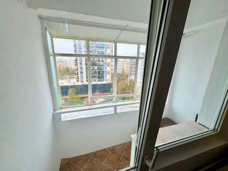 garsoniera de inchiriat in dristor aproape de metrou - Poză 8