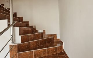 Casă / Vilă cu 8 camere de vânzare în Manastur, Cluj-Napoca - Poză 13