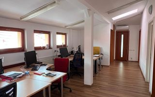 Vilă de Prestigiul în Inima Cartierului Cotroceni – Strada Clunet - Poză 8