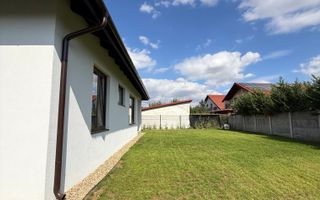 Duplex Mosnita Noua-finisat, curte amenajata - Poză 3