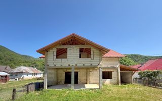 Casa la rosu de 304 mp utili, in Baita,Maramure-colț de rai într-o zonă retrasă - Poză 10